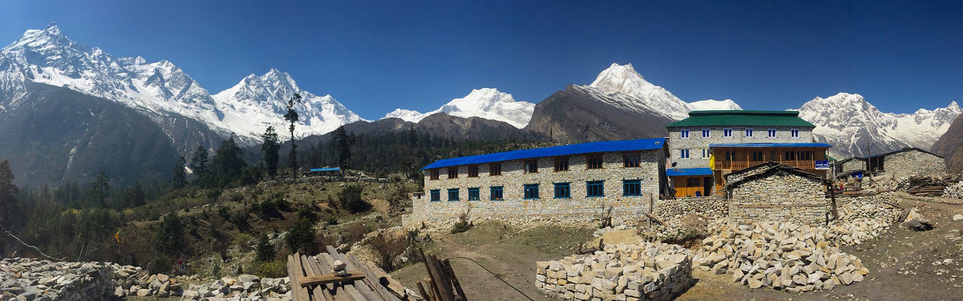 How much does it cost to trek the Manaslu Circuit?
