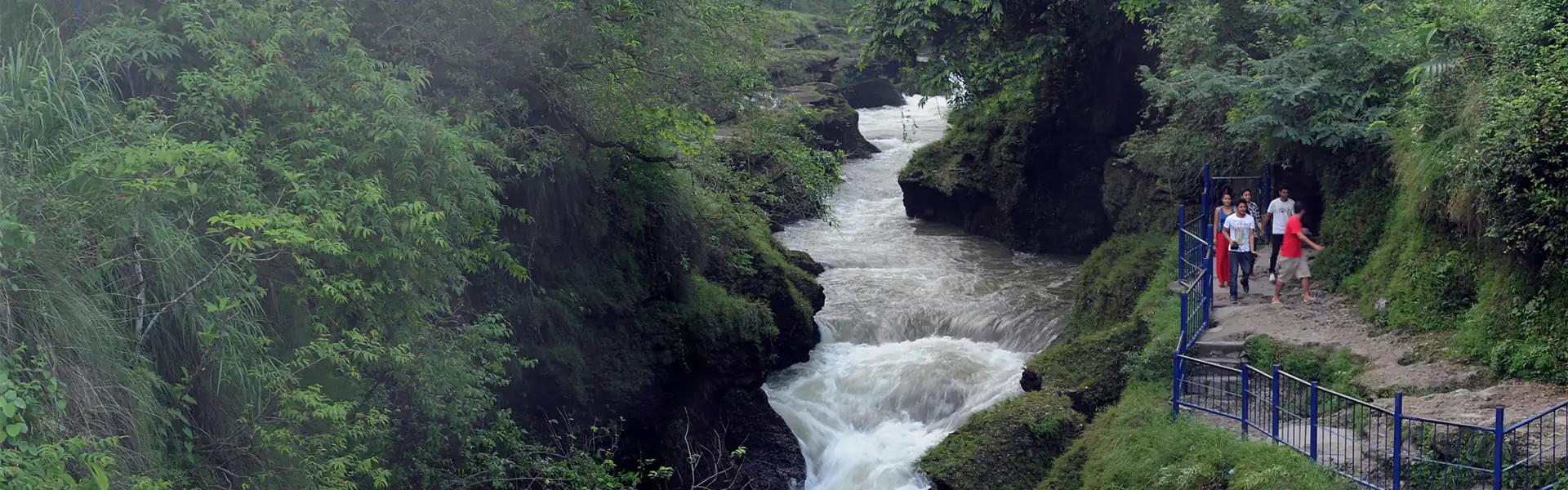 Devi’s Fall – Underground waterfall